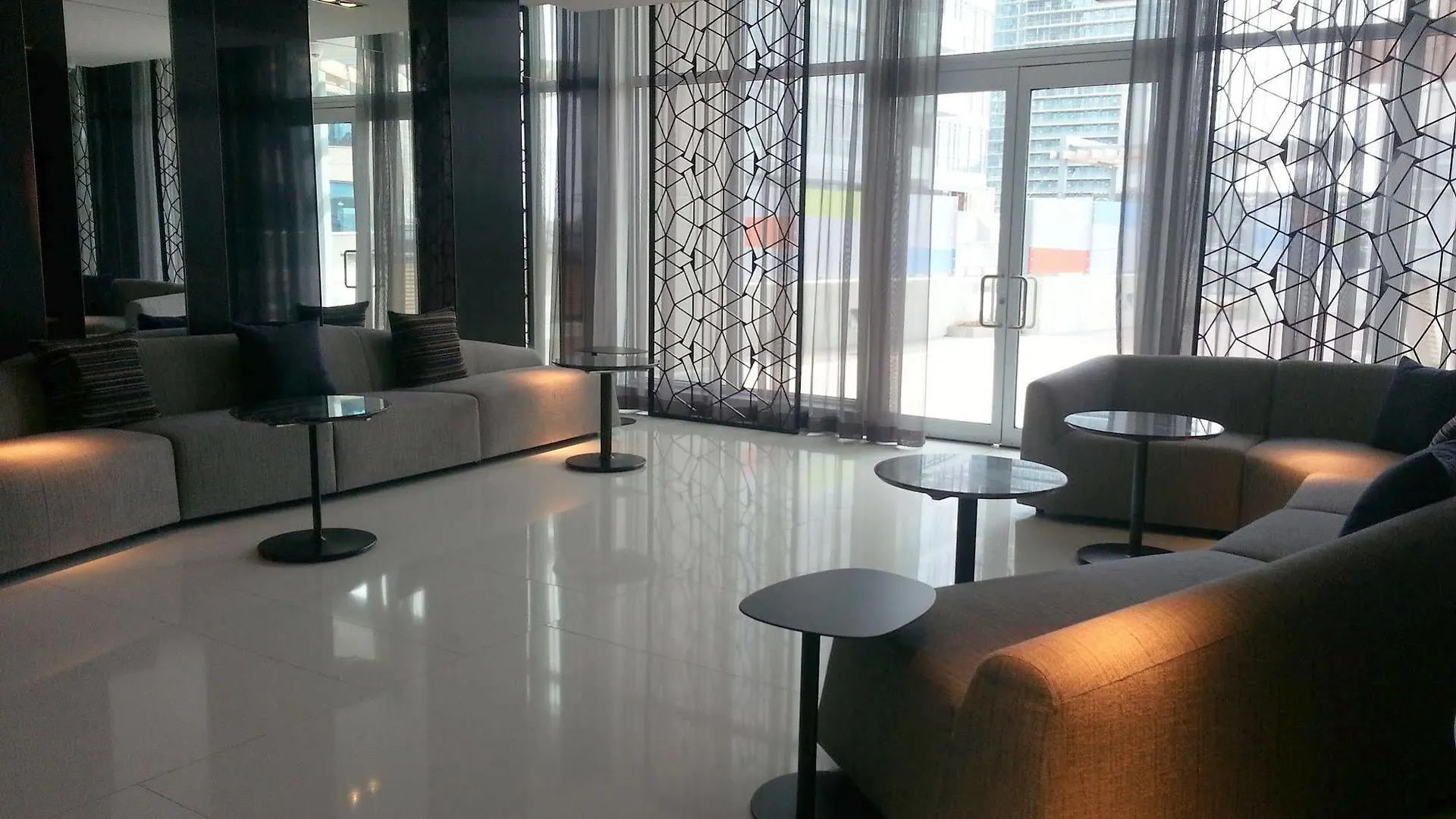 Apartment Suites On Simcoe